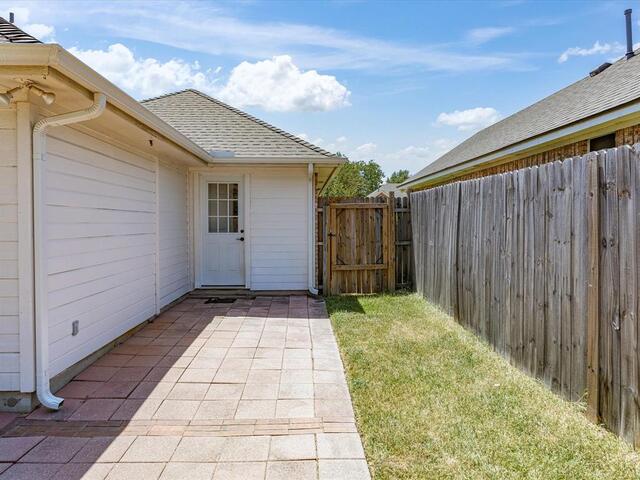 2532 John, Drive Denton, TX photo 34