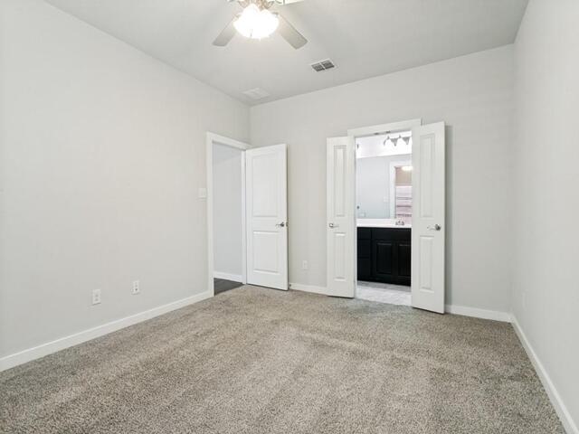 2201 Paxton, Way Denton, TX photo 17
