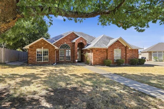 3212 Staghorn, Circle Denton, TX photo 2