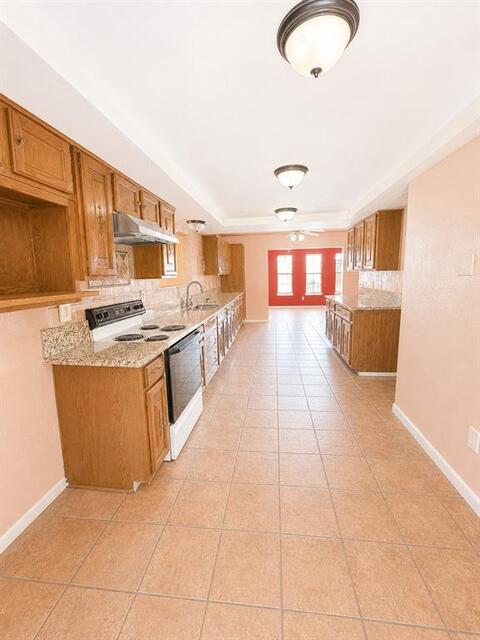 1734 Hartford, Drive Carrollton, TX photo 6