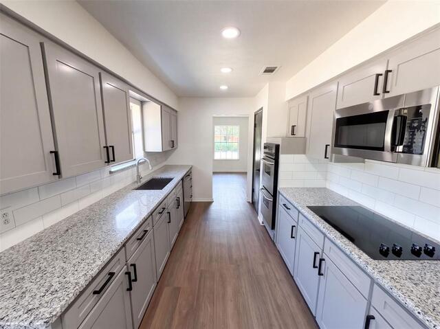 1329 Wellington, Drive Denton, TX photo 2