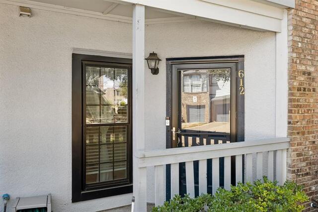 3101 Townbluff Drive, 612 Plano, TX photo 4