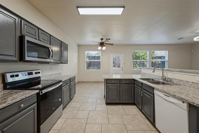 1905 Peppertree Drive, Little Elm, TX photo 8