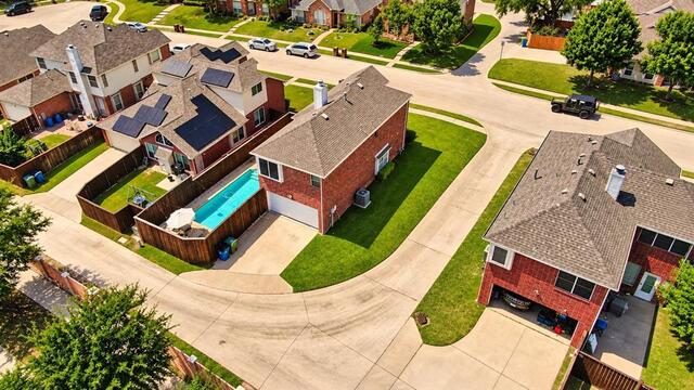 1402 Stone Canyon, Way Lewisville, TX photo 6