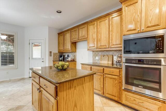 1702 Meridian, Court Keller, TX photo 16