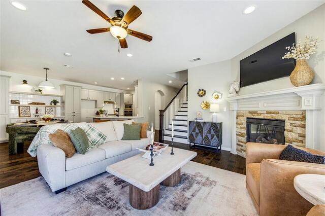 10138 Planters Row, Drive Frisco, TX photo 4