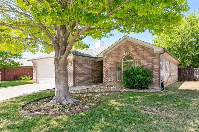 8345 Riversprings Drive, Fort Worth, TX image