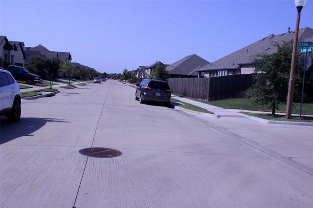 5301 Brazos, Lane Denton, TX photo 4