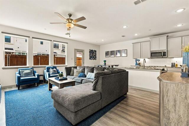 1126 Bowie, Drive Lewisville, TX photo 5