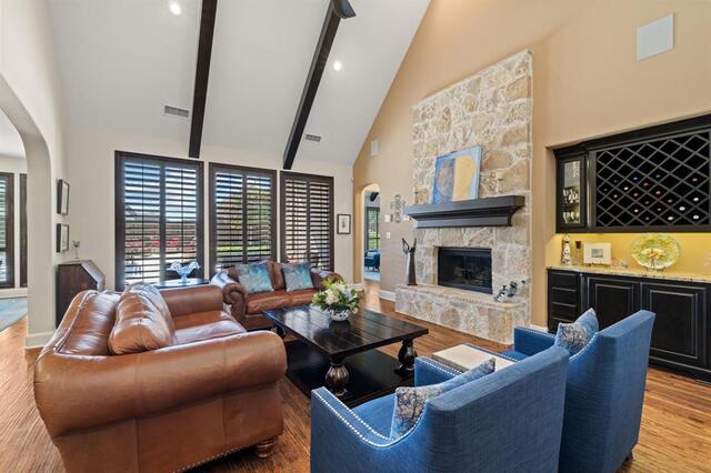 3028 Haywick, The Colony, TX photo 8