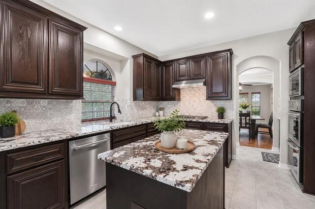321 Vatican Hill Drive, Little Elm, TX photo 10