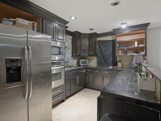 3218 Rose Hill, Road Carrollton, TX photo 9