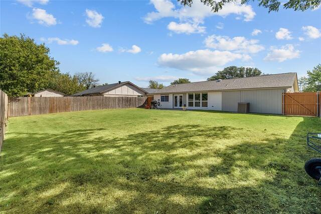 2621 Elk Grove, Road Carrollton, TX photo 20