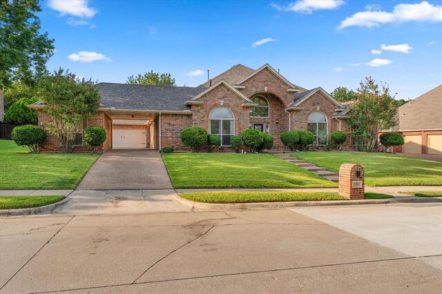 2508 Russwood Drive, Flower Mound, TX photo 2