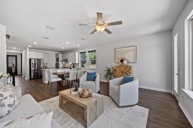 2501 Durango, Drive Carrollton, TX photo 11