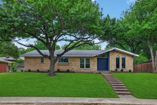 3204 Greenbriar Lane