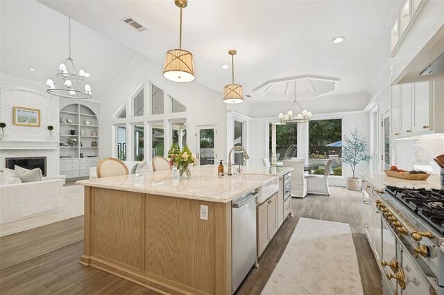 5001 Forest Hill Circle, Flower Mound, TX photo 10