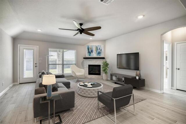 1909 Miramar Court, Little Elm, TX photo 4