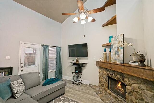 837 Summercreek, Drive Lewisville, TX photo 3