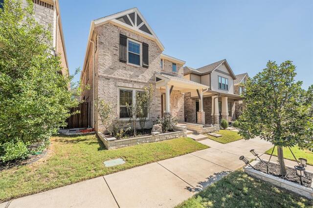 256 Harbor Hills Drive, Flower Mound, TX photo 2