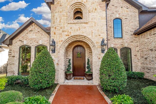 4805 Rangewood Drive, Flower Mound, TX photo 3