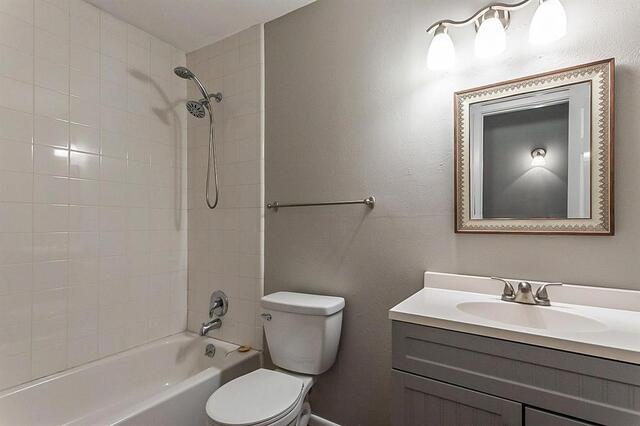 4917 Ashlock Drive, The Colony, TX photo 8