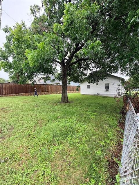 105 E 3rd, Street Prosper, TX photo 7