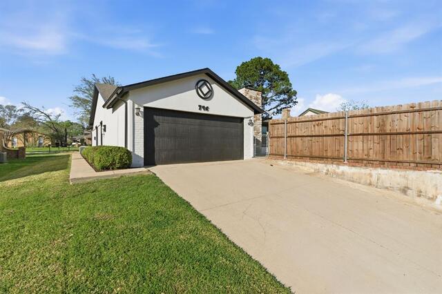 746 Red Wing, Drive Lewisville, TX photo 5