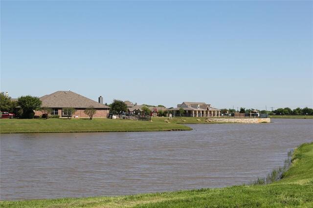5201 Woodway, Drive Denton, TX photo 11