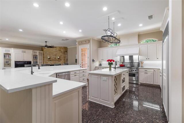 215 Bent Creek, Court Southlake, TX photo 11