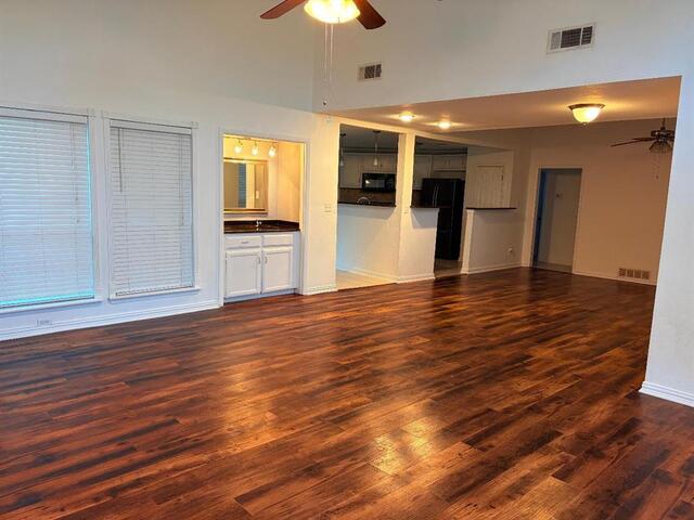 2206 Old Mill, Road Carrollton, TX photo 16