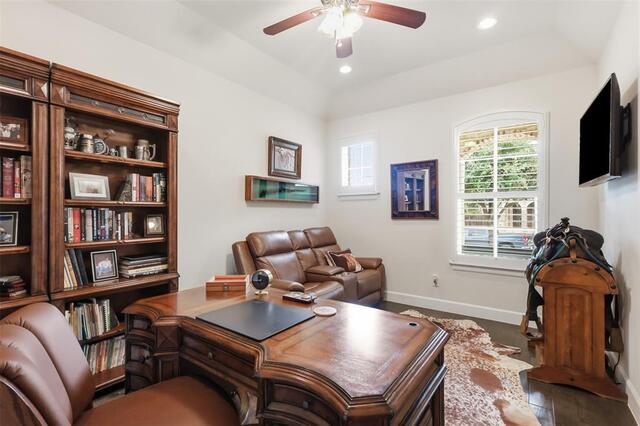 1304 Steepleview, Lane McKinney, TX photo 8