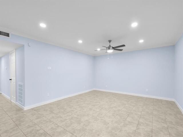 2033 Lymington, Road Carrollton, TX photo 13