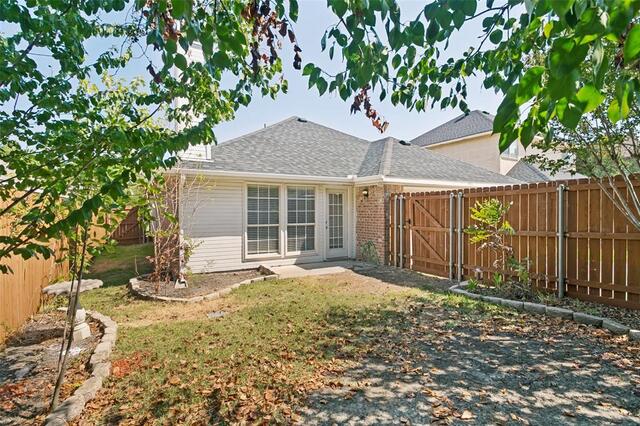 513 Creek, Court Lewisville, TX photo 12