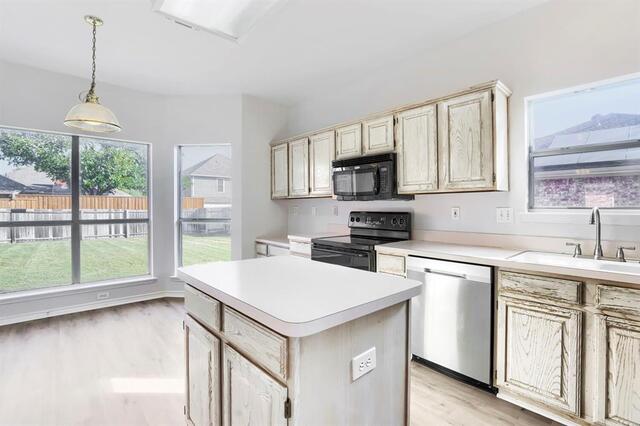1313 Blue Jay, Drive Lewisville, TX photo 11