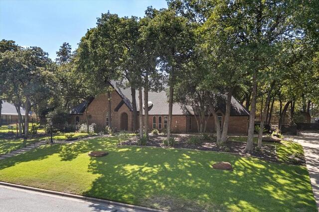 1518 Windsor Forest, Trail Keller, TX photo 4
