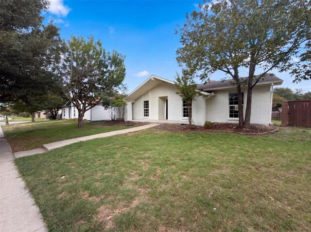 5005 Strickland Avenue, The Colony, TX photo 6