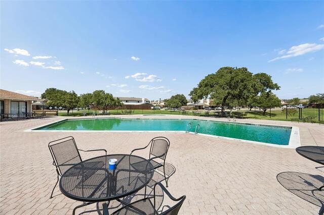 2108 Via, Madonna Carrollton, TX photo 34