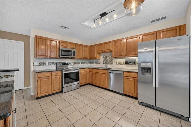 1632 Fuqua Drive, Flower Mound, TX photo 13