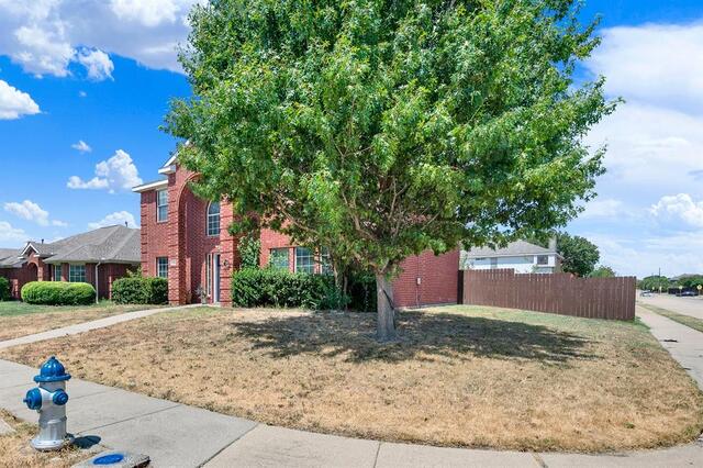 1533 Balboa, Lane Allen, TX photo 2