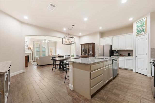 3501 Meadowtrail, Lane Denton, TX photo 14