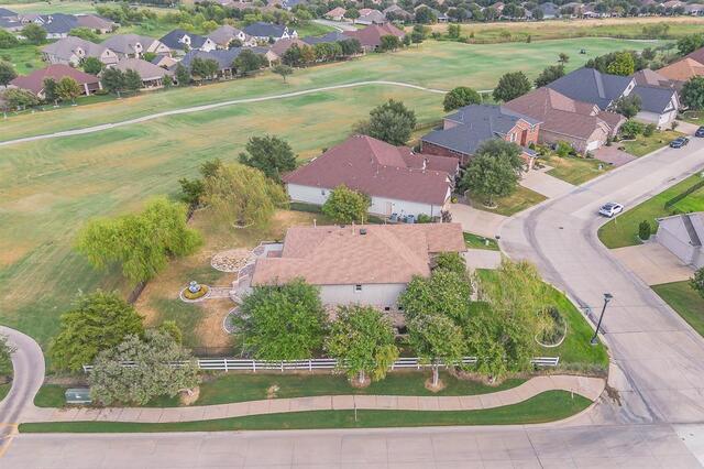 8701 Freeport, Drive Denton, TX photo 4