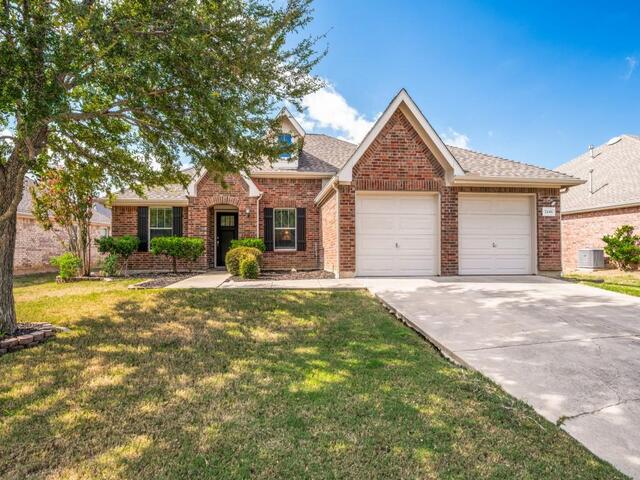 2416 Morning Dew Drive, Little Elm, TX photo 2