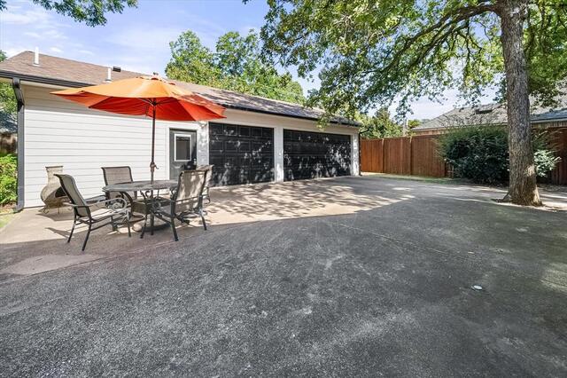 122 Oak, Trail Coppell, TX photo 30