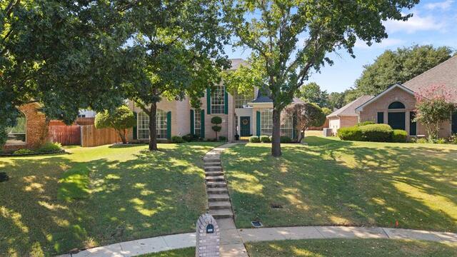 1432 Swan, Court Lewisville, TX photo 4