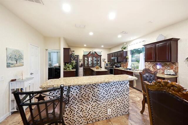 1717 Chase Oaks, Drive Keller, TX photo 4