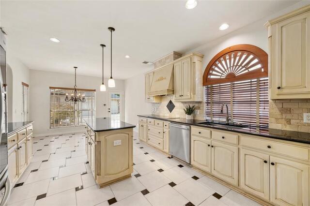 1607 Forest Bend, Lane Keller, TX photo 17