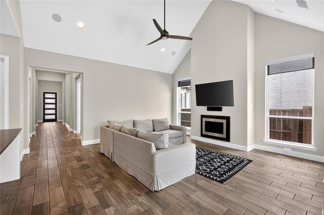 2304 Westlake, Court Carrollton, TX photo 16