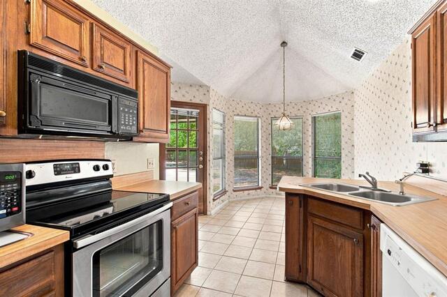 1100 Coker Drive, Flower Mound, TX photo 7