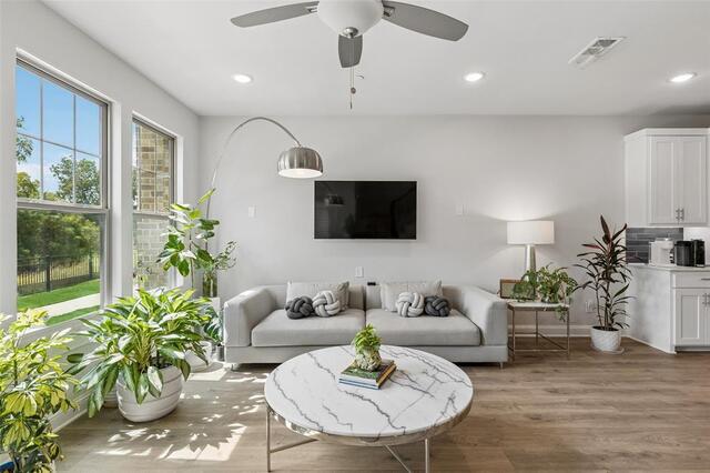 1933 Mcclane, Drive Allen, TX photo 6